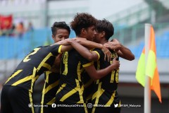 Malaysia cử lứa cầu thủ 'độ tuổi sinh viên' tham dự Asiad 2023 chỉ vì từng thắng Lào và Việt Nam
