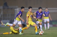 HLV Popov nói thẳng trình độ cầu thủ Thanh Hóa, tuyên bố không ngán đối thủ nào tại V-League