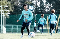 Yokohama FC tiếp tục hành động 'kém duyên' với Công Phượng khiến CĐV Việt Nam phẫn nộ