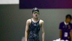 'Thần đồng bơi lội' 14 tuổi của Việt Nam lọt vào chung kết, gây ấn tượng mạnh