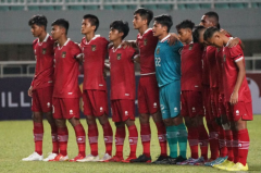 Việt Nam 'ngậm ngùi' nhìn Indonesia thành con cưng FIFA, không đá vòng loại vẫn dự World Cup