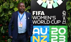 'Sốc nặng' trước thềm World Cup: 'Cầu thủ Zambia ngủ với HLV là bình thường'