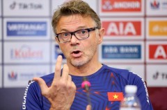 Trước vòng loại World Cup 2026, HLV Troussier tuyên bố: 'ĐT Việt Nam không sợ hãi'