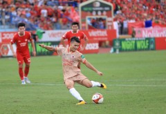 Quang Hải tấm tắc với bàn thắng giúp CAHN 99% vô địch V-League