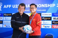 HLV Hoàng Anh Tuấn: 'Đội nào thắng ở bán kết cũng tốt'