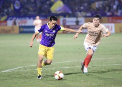 Văn Quyết bất lực, Hà Nội FC để thua trắng nhà ĐKVĐ trong trận derby Hàng Đẫy