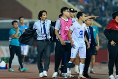 Tranh cãi gay gắt việc thầy cũ U23 Việt Nam xứng đáng nhận thẻ đỏ, nín thở chờ phán quyết