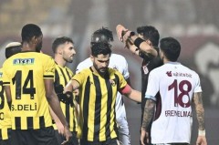 Hậu bê bối đấm trọng tài, bóng đá Thổ Nhĩ Kỳ lại gây rúng rộng với 'vết nhơ' giống V-League