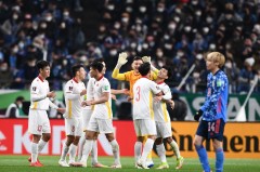 Trung vệ Viettel đánh đầu dũng mãnh, ĐT Việt Nam xuất sắc cầm chân ĐT Nhật Bản ở giải đấu danh giá