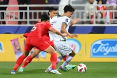 Chuyên gia cay đắng: 'Cầu thủ Việt Nam khổ khi gặp VAR vì trọng tài V-League yếu chuyên môn'