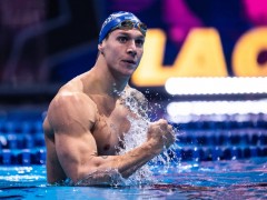 VIDEO: Caeleb Dressel lập kỷ lục 100m bơi bướm tại Olympic Tokyo 2020