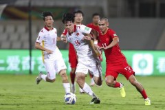 Oman cho tập sân chất lượng kém, tuyển Việt Nam buộc phải di chuyển 27km để được tập sân đẹp