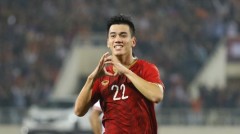 Mặc Việt Nam bét bảng, Tiến Linh vẫn 'vượt xa' Son Heung Min và Wu Lei trong cuộc đua của AFC