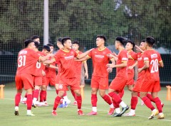 Nhận 'trái đắng' với tuyển Việt Nam, thầy Park im lìm quan sát U23 tại UAE
