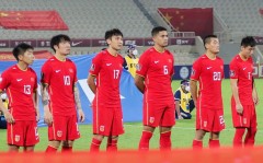 Cười tươi sau trận thua đau trước Việt Nam, cầu thủ Trung Quốc khiến người hâm mộ phẫn nộ tột độ