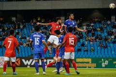Thua ê chề trước đội bóng 'tí hon',CĐV Đông Nam Á mỉa mai Campuchia: 'Vào bảng yếu nhất rồi còn thua'