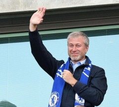 Xác nhận giao bán đội bóng con cưng Chelsea, tỷ phú người Nga Abramovich quyên tiền ủng hộ Ukraine