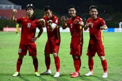 Đội nhà đại bại dưới tay Việt Nam, cổ động viên Malaysia không giữ được bình tĩnh phá nát tivi tại nhà