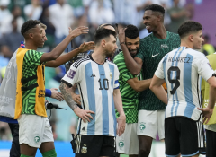 'Các cậu chỉ đến chụp ảnh với Messi à' - Câu nói giúp Saudi Arabia bừng tỉnh để thắng Argentina