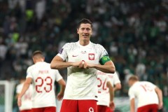 Highlights Ba Lan 2-0 Saudi Arabia: 'Đại bàng trắng' quá kinh nghiệm khiến 'Chim ưng xanh' ôm hận