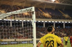 VFF khẳng định Dortmund không phàn nàn gì về mặt cỏ, lý giải nguyên nhân cầu môn gặp sự cố đáng xấu hổ