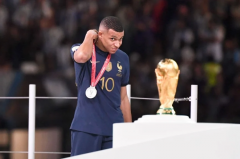 Mbappe khẳng định không bao giờ nuốt trôi thất bại ở chung kết World Cup trước Messi nhưng về PSG sẽ khác