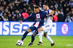 Neymar thiết lập cột mốc lịch sử tại Ligue 1, đáng tiếc bị lu mờ bởi tấm thẻ đỏ đầy oan nghiệt