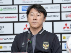 Hậu thất bại tại AFF Cup 2022, HLV Shin Tae Yong vẫn đổ lỗi cho mặt sân Mỹ Đình và giải Indonesia bị hoãn
