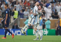 Sao triển vọng Argentina: 'Messi sẽ luôn tỏa sáng nhất thế giới dù 40 hay 45 tuổi'