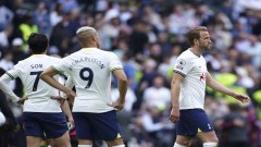 Thua bạc nhược trước Brentford, Tottenham đối mặt nguy cơ mất suất dự cúp châu Âu mùa sau