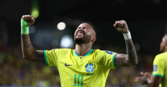Neymar phá kỉ lục của 'Vua bóng đá' Pele trong ngày Brazil đại thắng tại vòng loại World Cup 2026