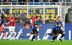 'Hủy diệt tan nát' đối thủ, Inter Milan làm được điều chưa từng có trong lịch sử 115 năm Derby Milan