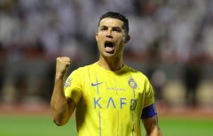 Hóa người hùng đưa Al Nassr lên top đầu, Ronaldo còn lập thêm kỉ lục 'vô tiền khoáng hậu'