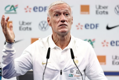 Nối gót các đồng nghiệp, HLV Didier Deschamps công khai chỉ trích quyết định của FIFA