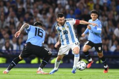 Messi bị phong tỏa, 'Vua' thế giới thua trắng trước đại kình địch