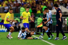 Thừa bạo lực - thiếu cơ hội, Brazil thua liền 3 trận tại vòng loại World Cup 2026