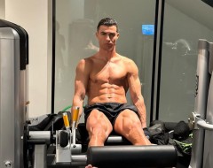 Ronaldo tập luyện cật lực, chờ ngày tái đấu Messi trên đất Ả Rập