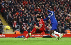 Kết quả Ngoại hạng Anh: Liverpool nhấn chìm Chelsea, Man City thắng dễ đối thủ dưới cơ