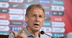 Lãnh đạo LĐBĐ Hàn Quốc đề nghị sa thải huấn luyện viên Jurgen Klinsmann