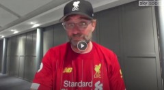 VIDEO: Jurgen Klopp khóc như mưa trong ngày Liverpool vô địch Ngoại Hạng Anh