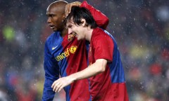 Eto'o: 'Chúng ta phải làm mọi cách để Messi giải nghệ tại Barca'