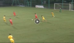 VIDEO: Sát thủ U22 Việt Nam ghi điểm với thầy Park ở vị trí... trung vệ