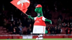 CĐV Arsenal bức xúc, tự gây quỹ để 'giải cứu' biểu tượng của đội bóng