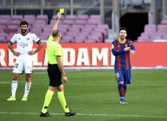 Trọng tài La Liga áy náy, xin xóa thẻ cho Messi sau màn tri ân Maradona