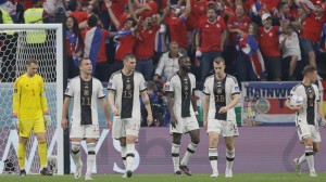 Thắng Costa Rica, ĐT Đức phải ngậm ngùi về nước trong 'nỗi oán trách' người Nhật