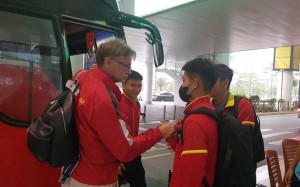 HLV Troussier tạm chia tay U23 Việt Nam sau màn ra mắt thất vọng tại Doha Cup