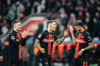 Ngược dòng ngoạn mục, Bayer Leverkusen lội ngược dòng đánh bại Qarabag 3-2