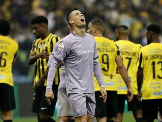Gián tiếp khiến các đồng đội sao nhãng, HLV Al Nassr ẩn ý nói Ronaldo nên sớm ngày trở lại châu Âu