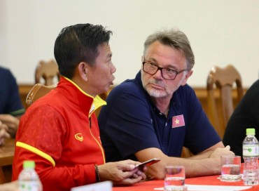 HLV mới U23 Việt Nam thừa nhận có điểm tương đồng với HLV Troussier