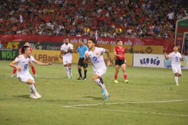 Nam Định thắng ngược 3-2 Công an Hà Nội trong trận chung kết sớm